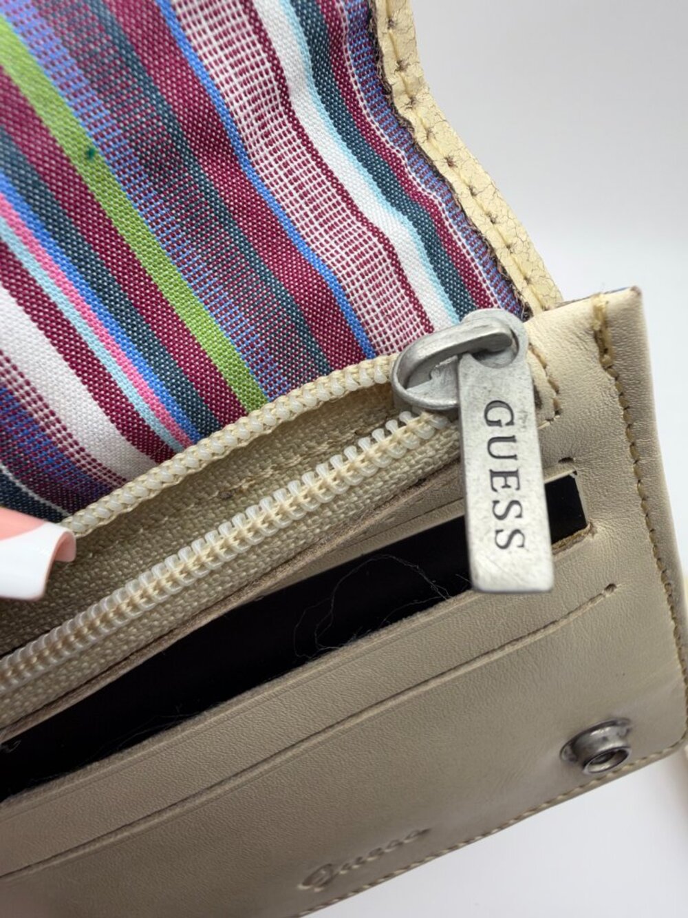 Vintage Y2K Guess Jeans 1981 Wallet Chain White Distressed Leather